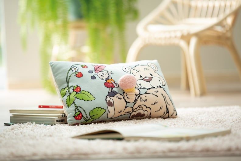 Đồ chơi thú bông 43x25cm gấu dâu Bendix và que kem hình gối bông Teddy Bear with ice cream cushion GREEN | NICI-49448 (con)