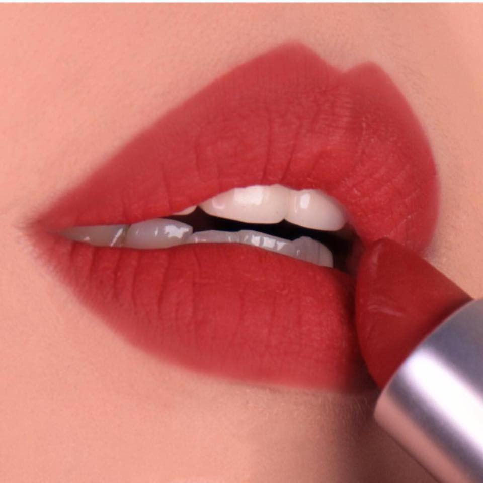 SON MAC POWDER KISS DEVOTED TO CHILI - 316 ĐỎ GẠCH