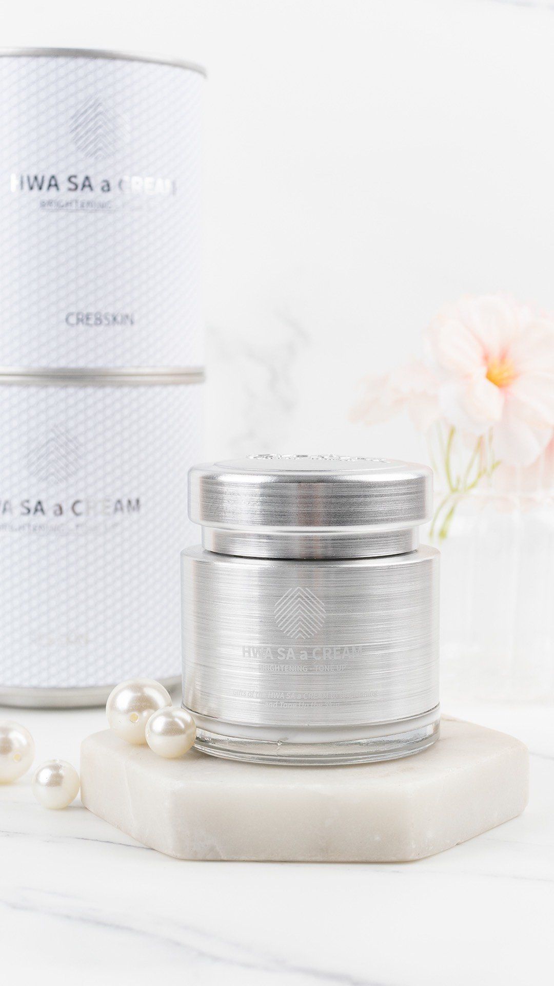  Kem dưỡng da nâng tông chiết xuất cá hồi Cre8Skin Hwa SA a Cream (ban ngày) 