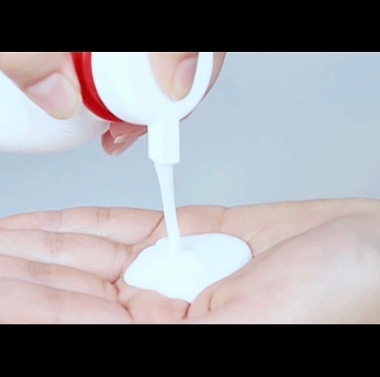 Dầu gội dành cho tóc gãy rụng, hư tổn Dr.FORHAIR 500mL