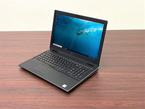 Dell Precision 7530 i7-8850H 16GB 512GB P3200  FHD