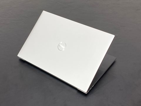 Dell XPS 17 9700 i7-10875H 32GB 1TB RTX2060 4K