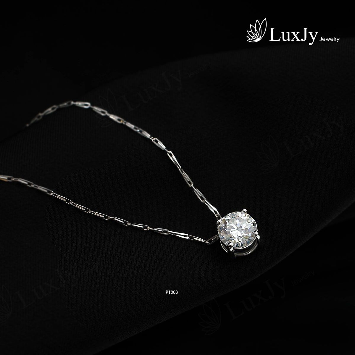 Mặt dây chuyền đính KC Moissanite - P1063