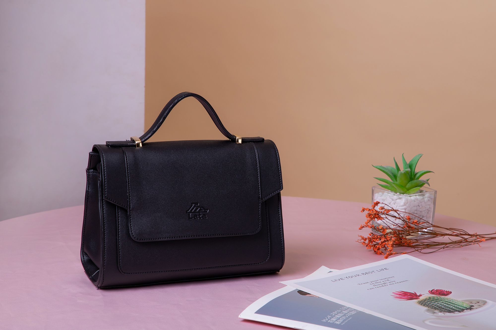 Túi đeo chéo nữ Lata HN82D