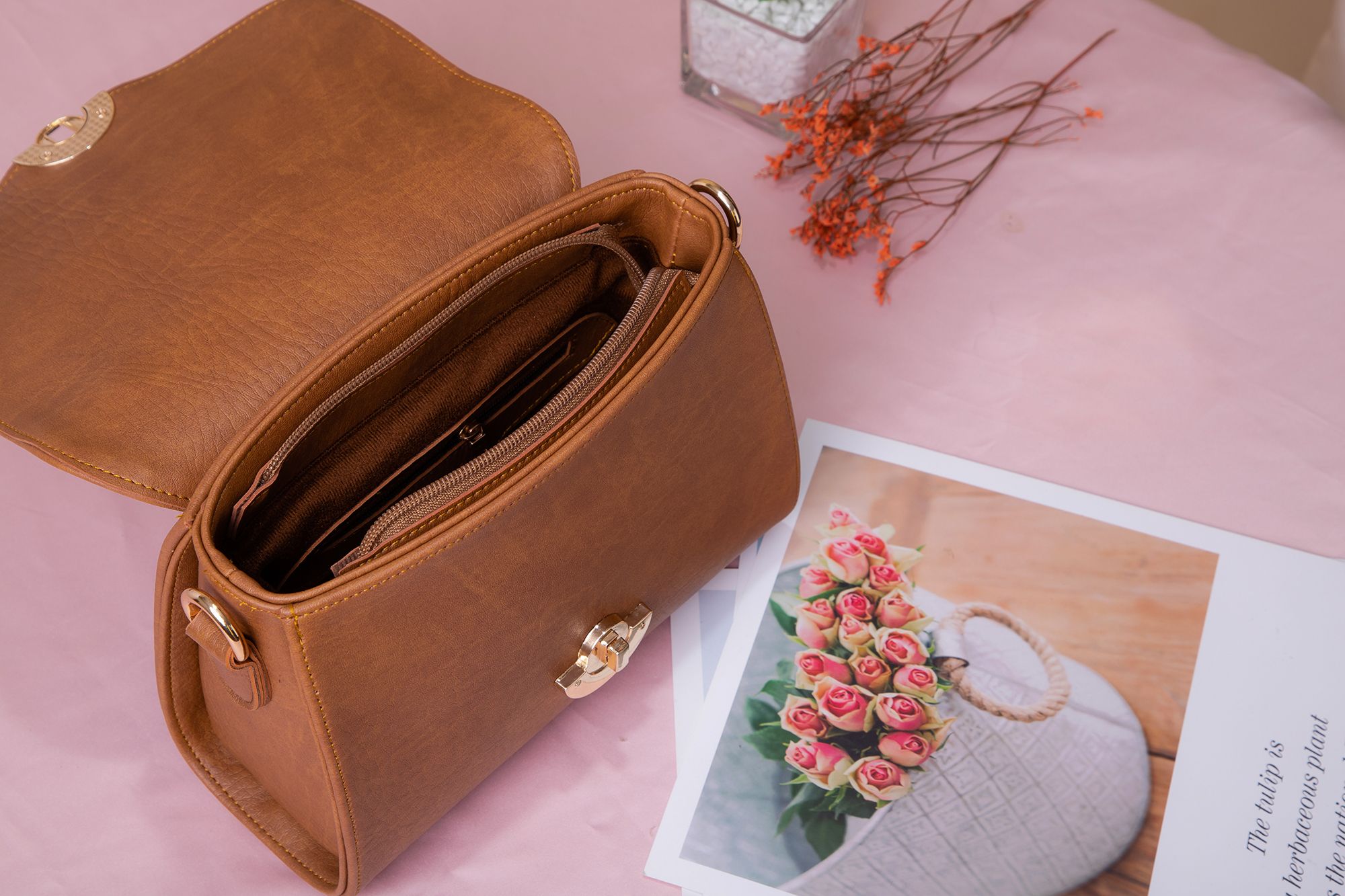 Túi đeo chéo nữ Lata HN83D