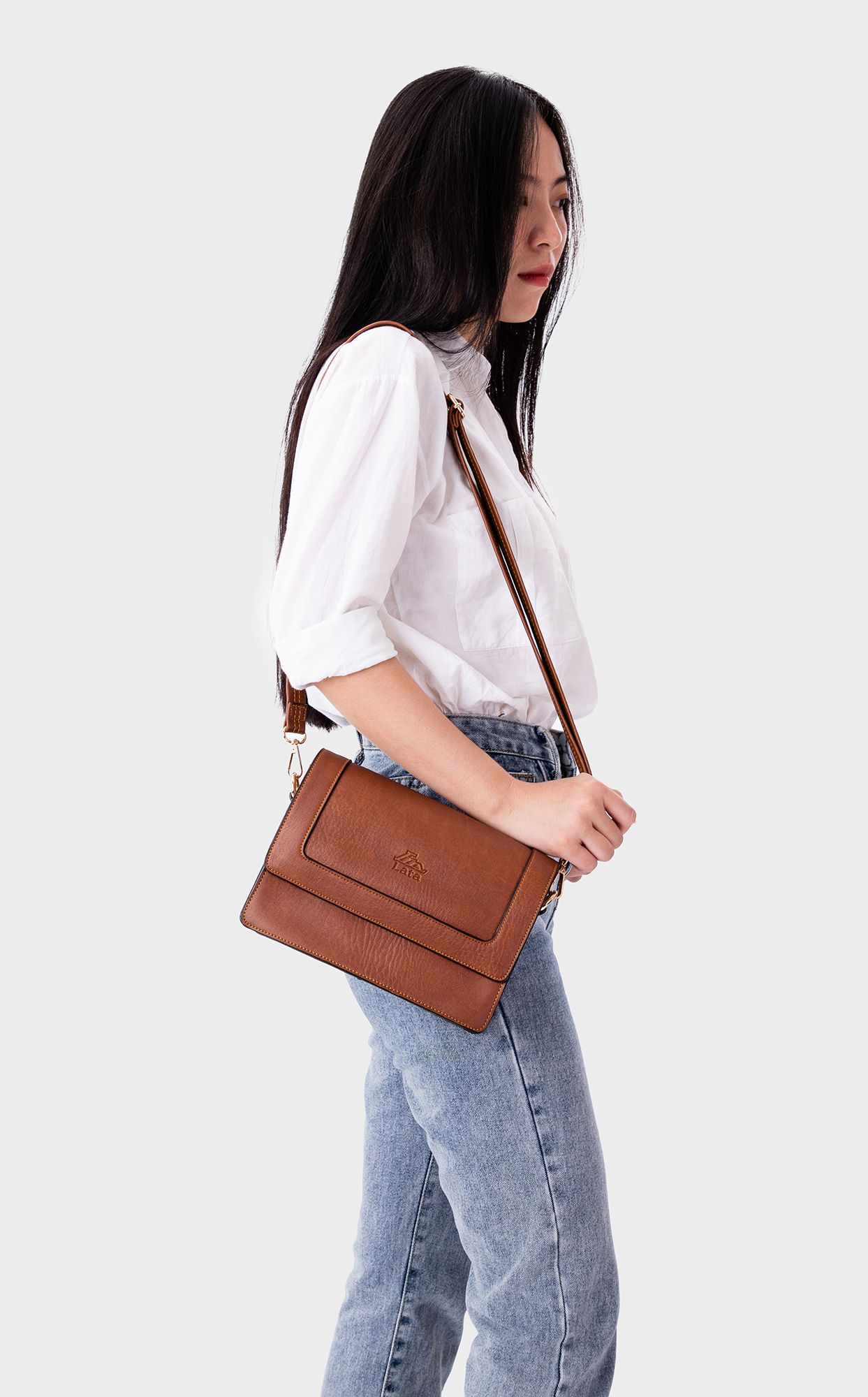 Túi đeo chéo nữ Lata HN72D