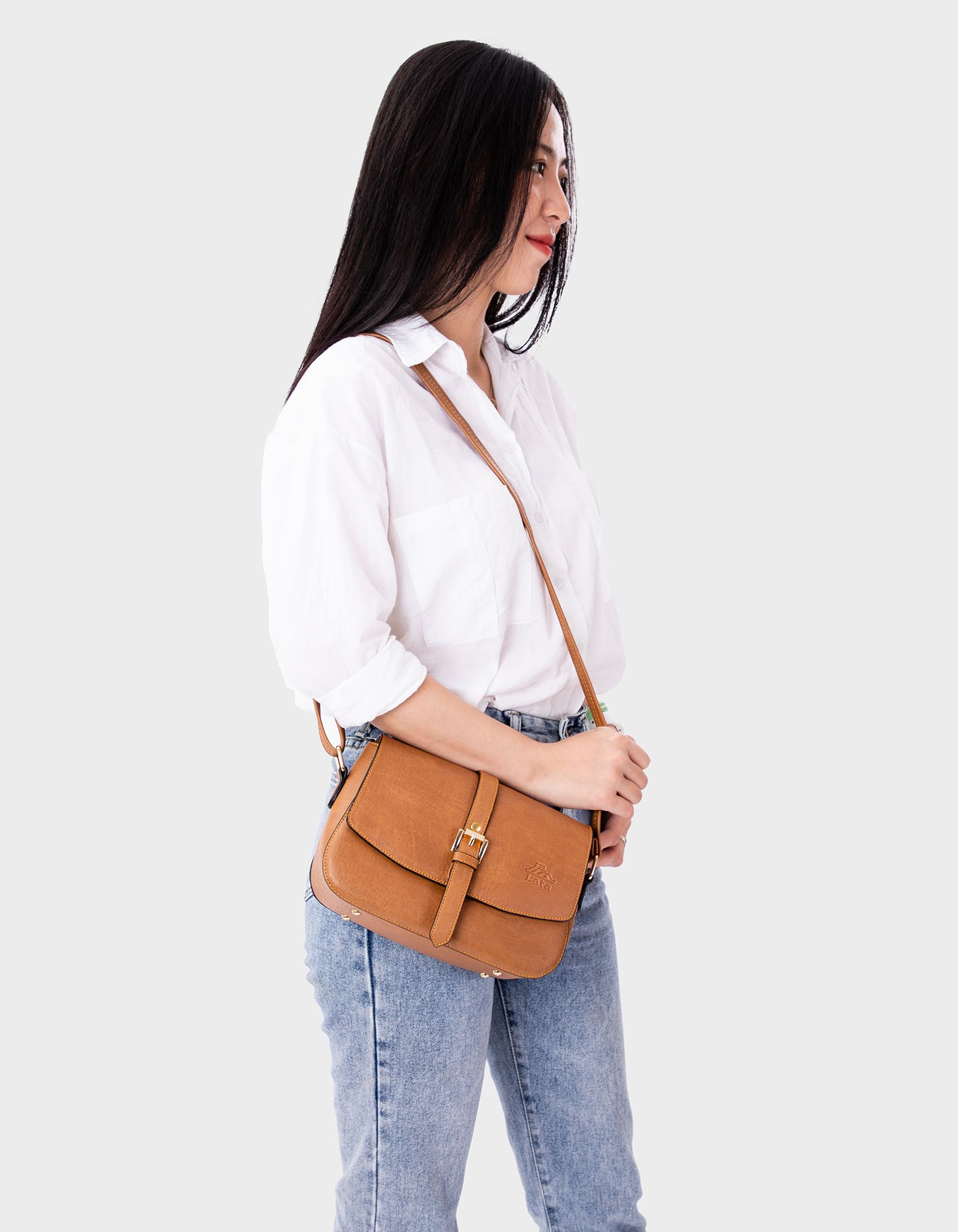 Túi đeo chéo nữ Lata HN73BD