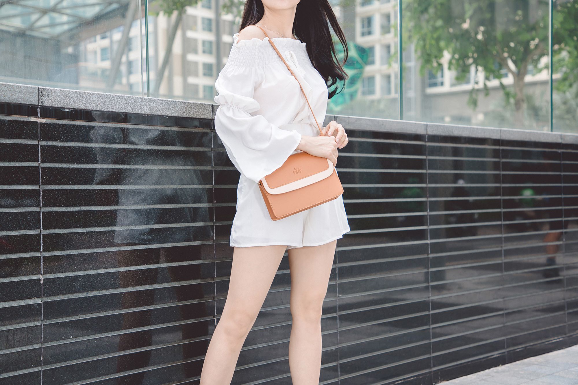 Túi đeo chéo nữ Lata HN80D