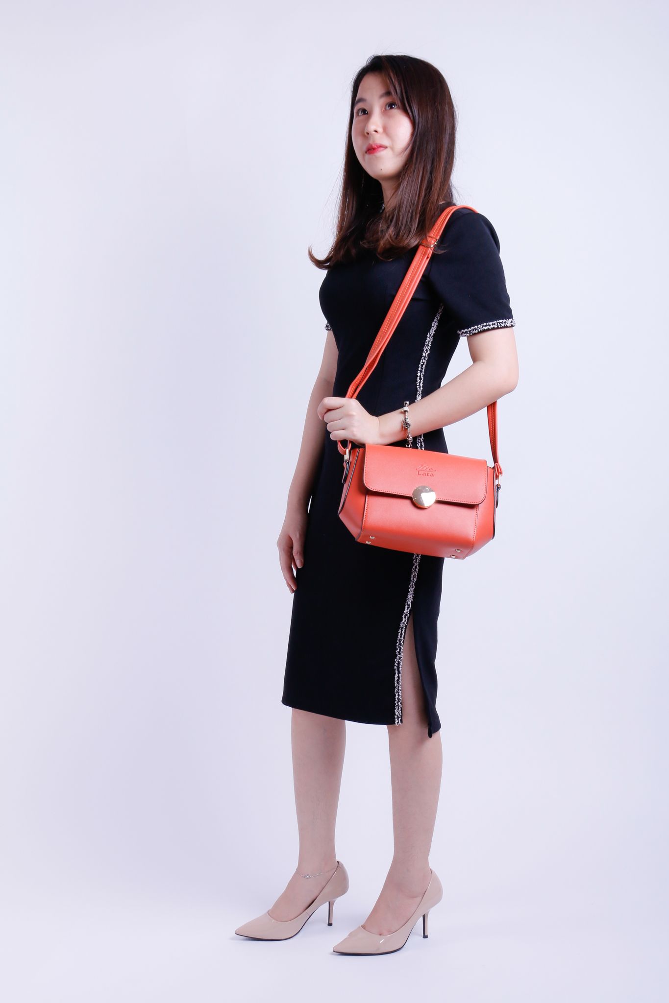 Túi đeo chéo nữ Lata HN57C