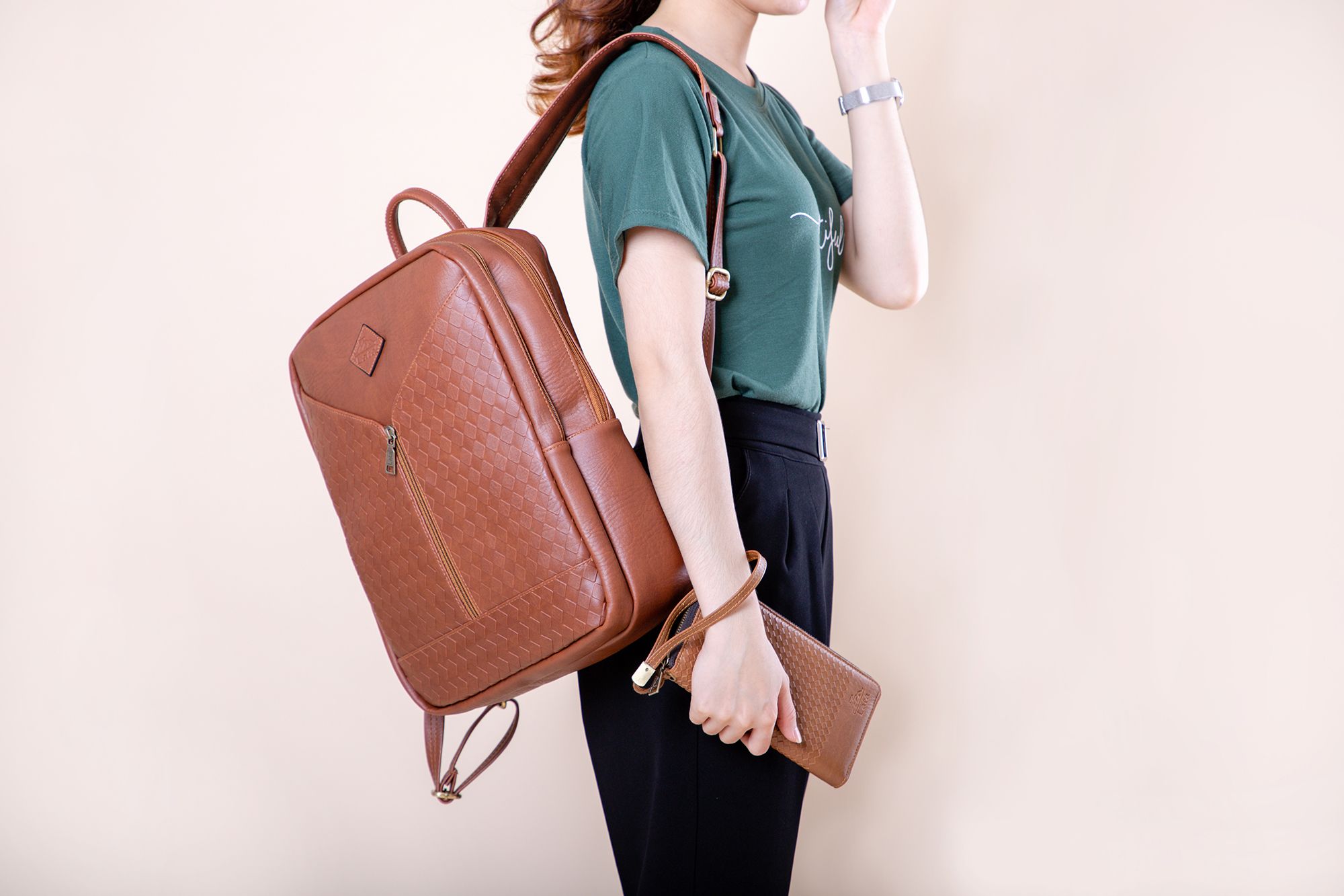 Ví da nữ cầm tay Lata VN30D