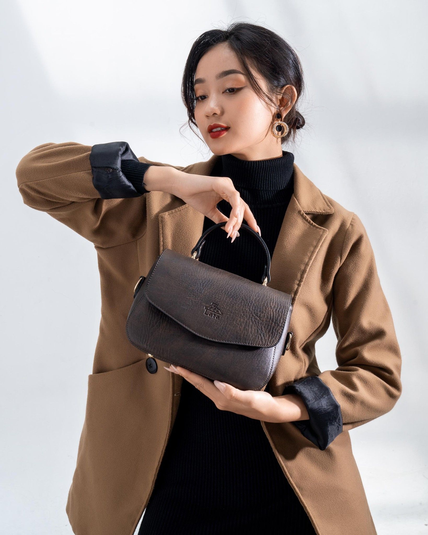 Túi đeo chéo nữ Lata HN85N
