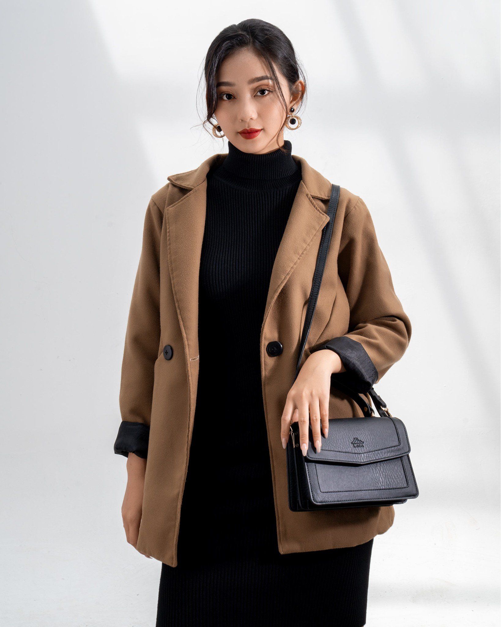 Túi đeo chéo nữ Lata HN87D