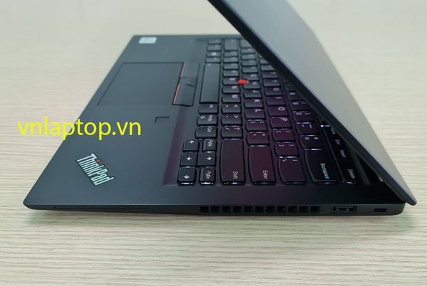 LENOVO THINKPAD T14s G1 CORE I5, 8GB, 256GB SSD, 14 INCH FULL IPS.