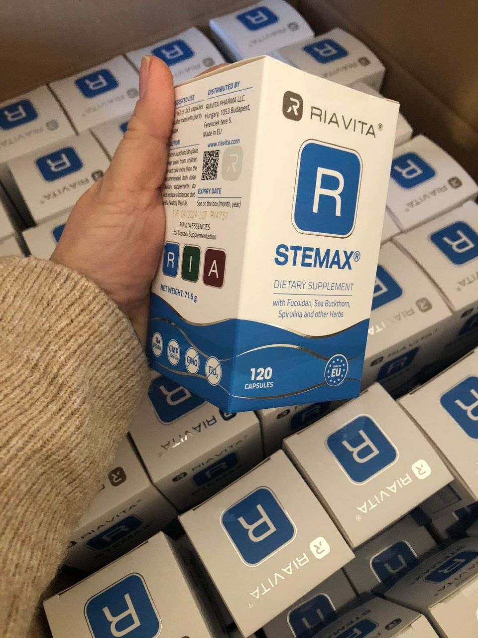 Riavita SteMax - Tế Bào Gốc