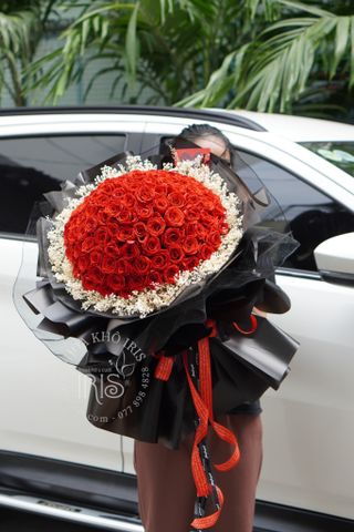 Bó hoa đỏ luxury