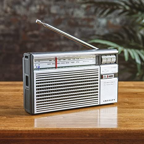 ĐÀI RADIO AM/FM CROSLEY CR-3040A thương hiệu mỹ , thiết kế cổ điển , có Bluetooth và cắm điện