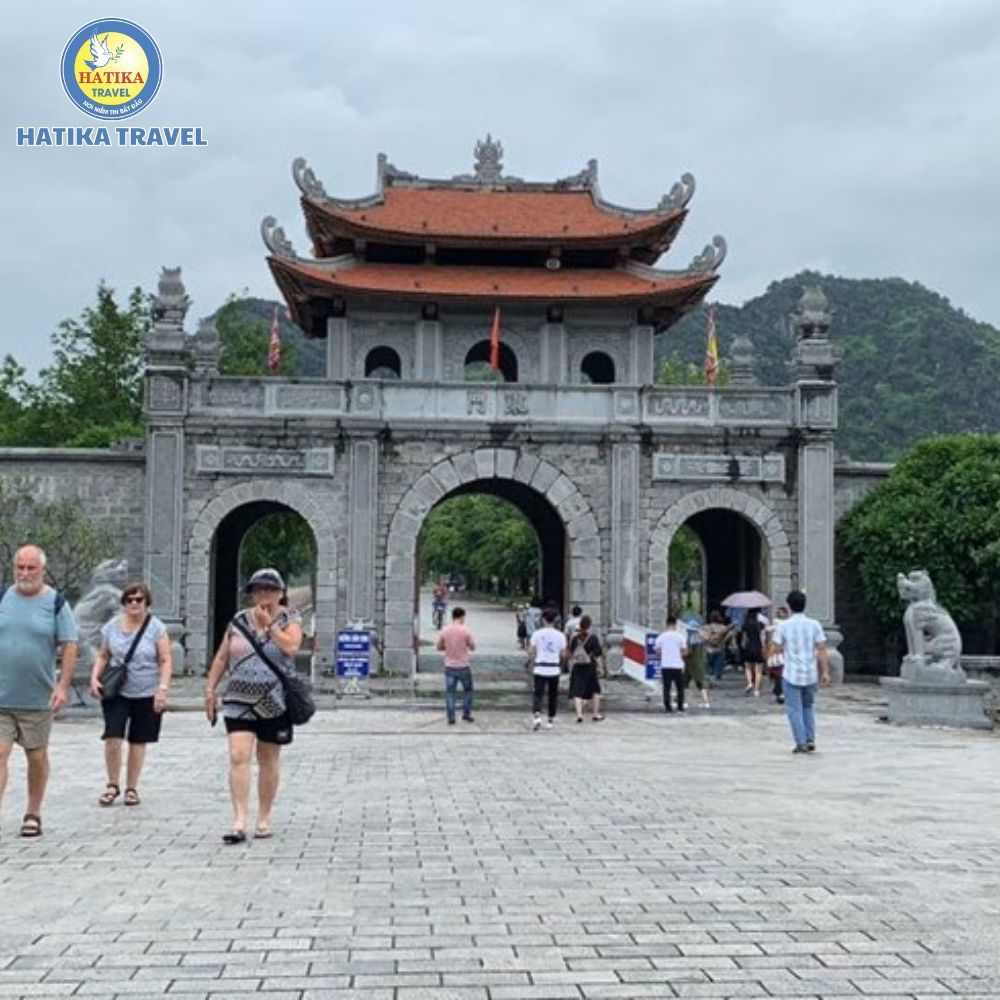 TOUR HOA LƯ - TAM CỐC - BÁI ĐÍNH - TRÀNG AN 2N1Đ