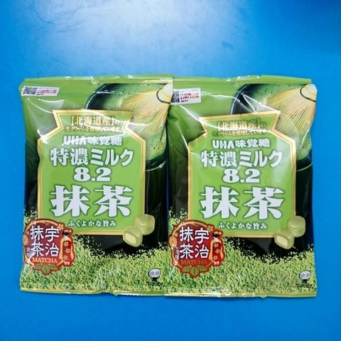 Kẹo cứng trà xanh matcha nhân sữa 8.2 UHA Nhật Bản