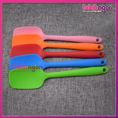 Phới Trộn Bột Spatula Silicone Chịu Nhiệt, Đúc Liền Dùng Để Đánh Bột,Trộn Bột, Vét Kem 28cm (Dạng Thìa)