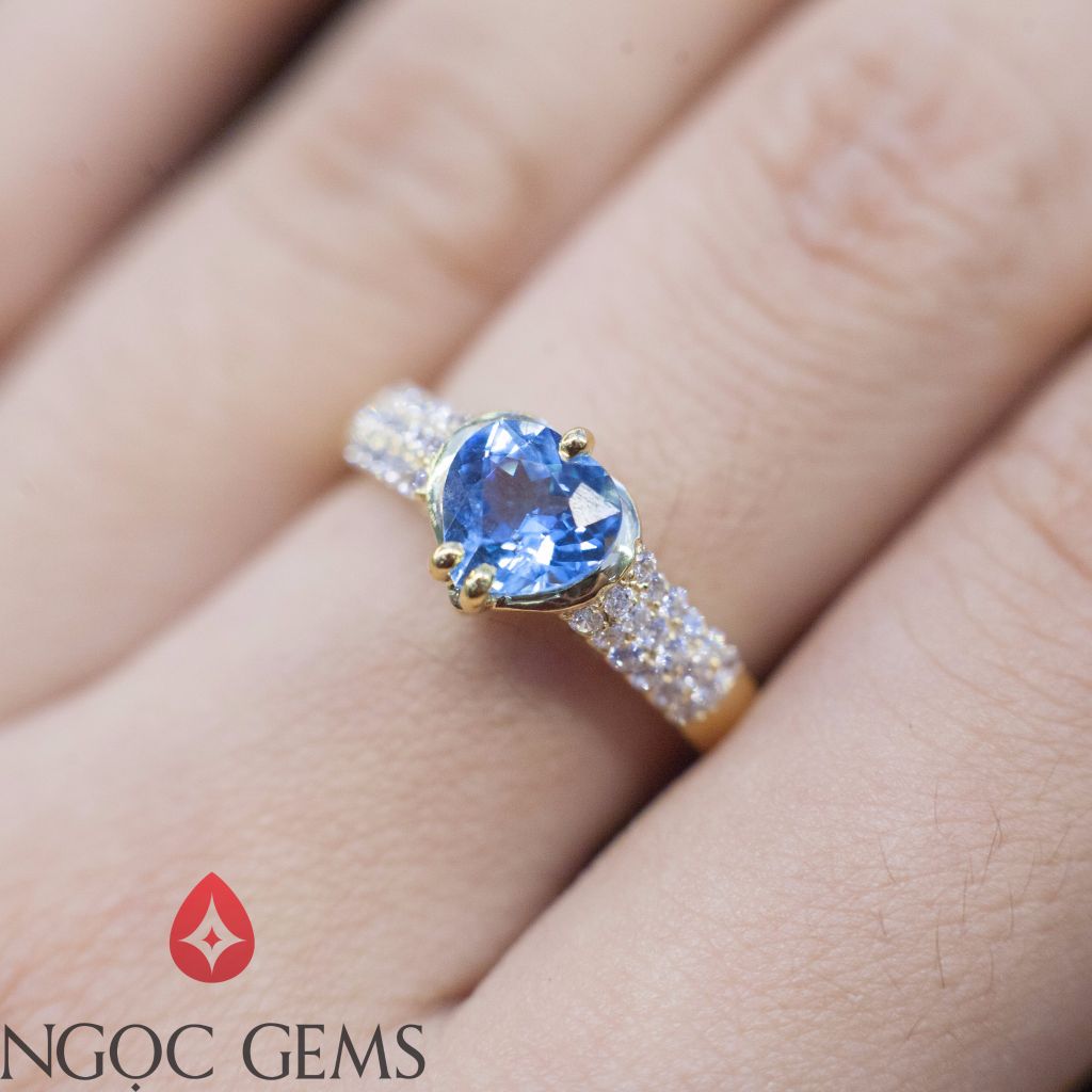 Nhẫn Topaz Xanh