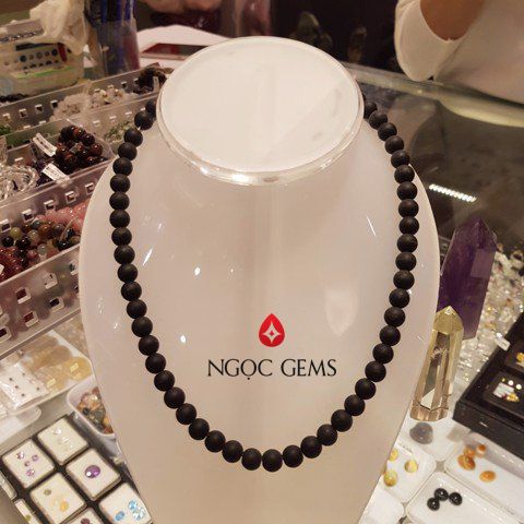 Vòng cổ Obsidian