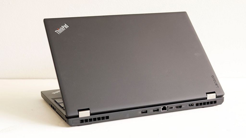 cong-ket-noi-thinkpad-p51