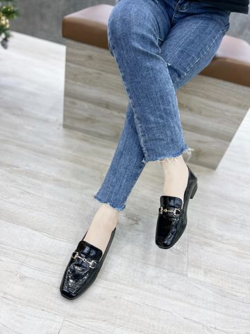 GIÀY BÚP BÊ NỮ LOAFER IRIS 3CM ĐEN HOẠ TIẾT KHOÁ NGANG IR001B