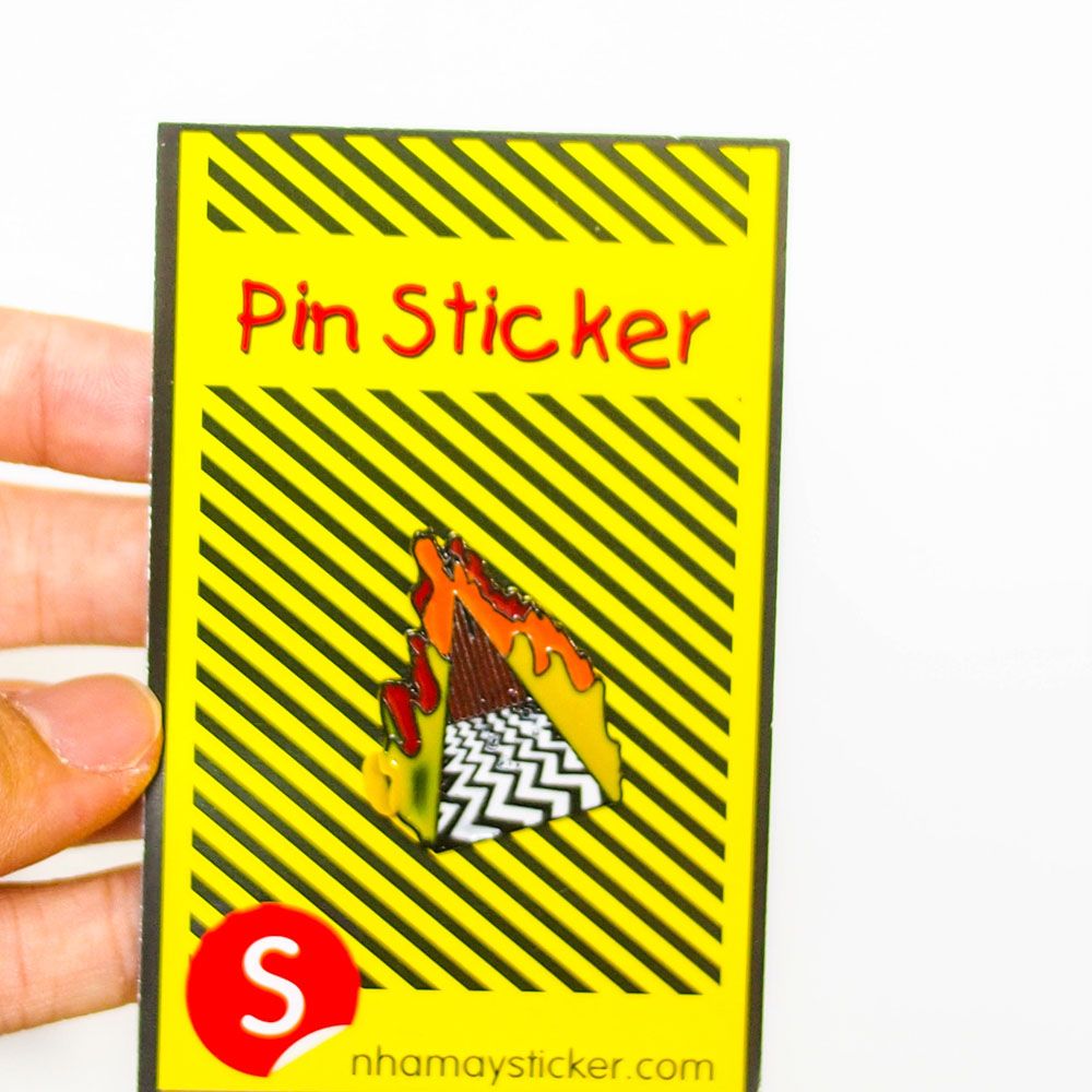 Lều lửa đỏ - Pin sticker ghim cài áo