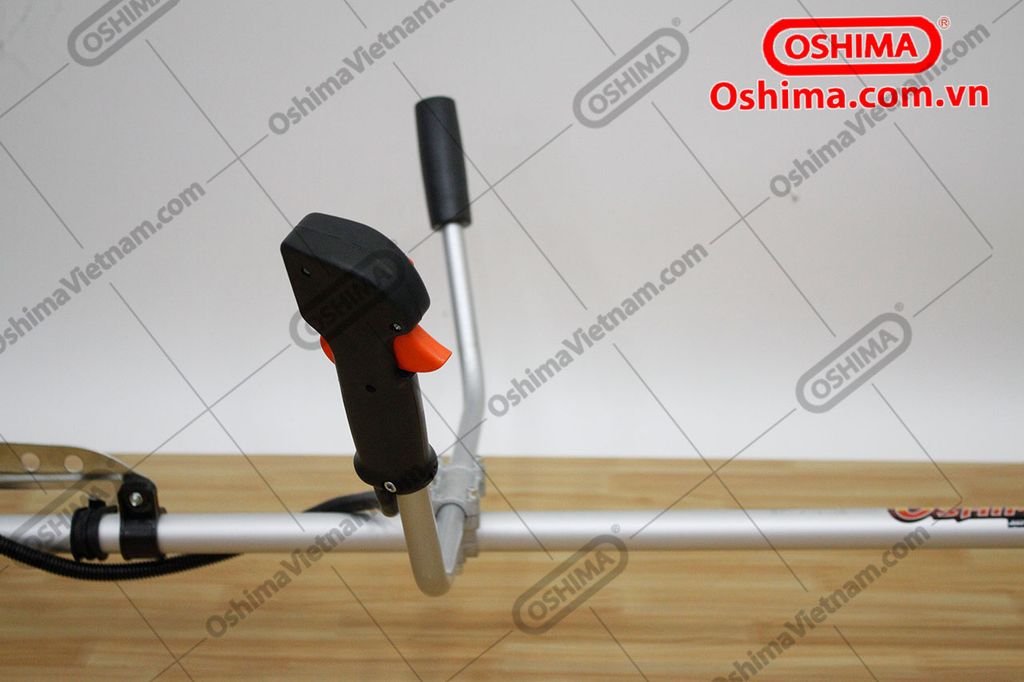 MÁY CẮT CỎ OSHIMA SS 411