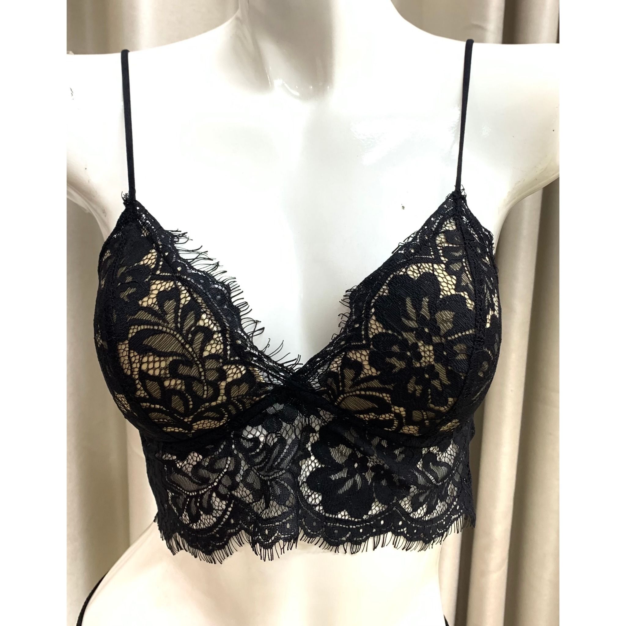 Áo Bra croptop vải ren trẻ trung nữ tính