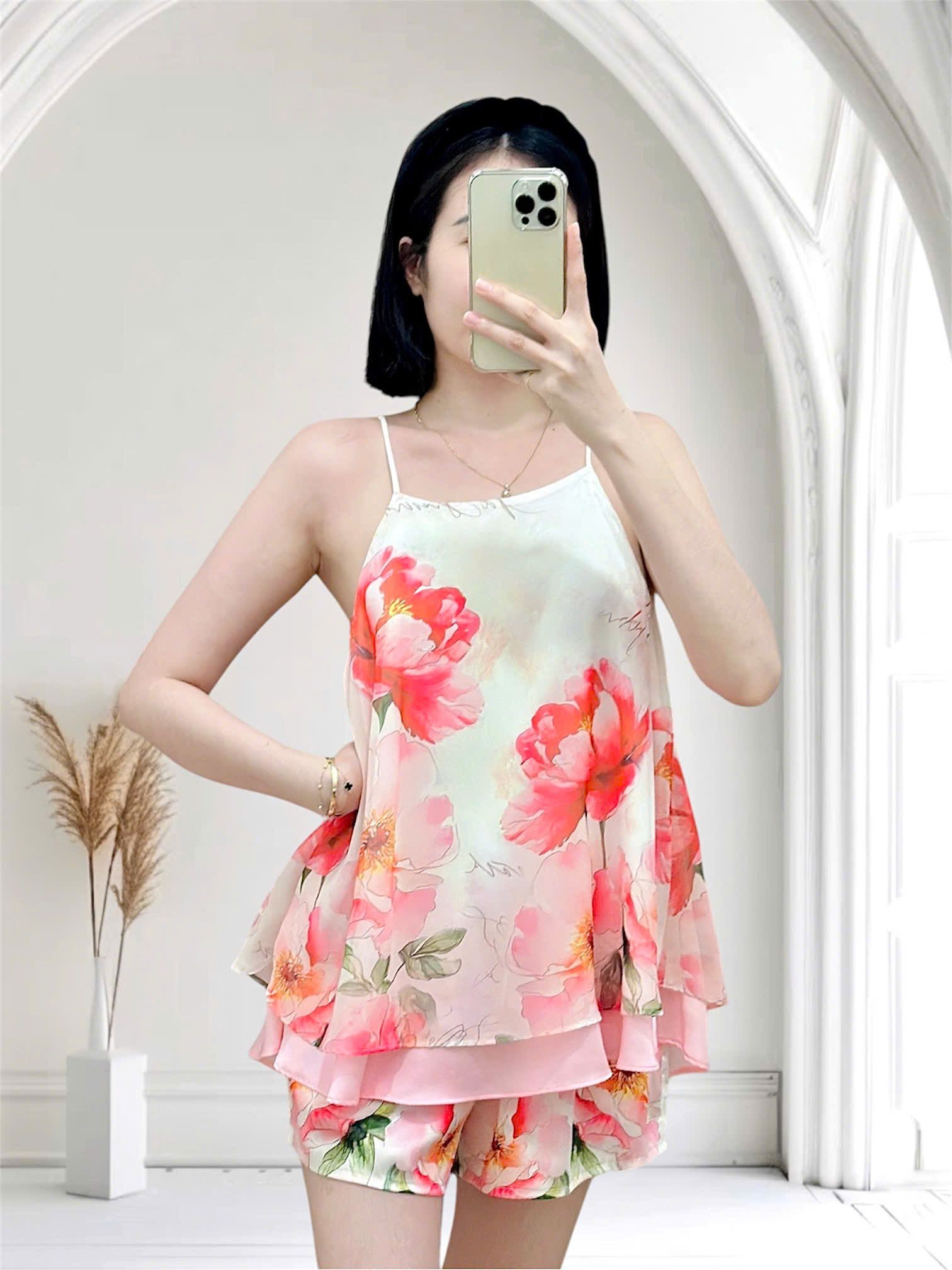 Bộ yếm lụa đùi phối voan hai lớp