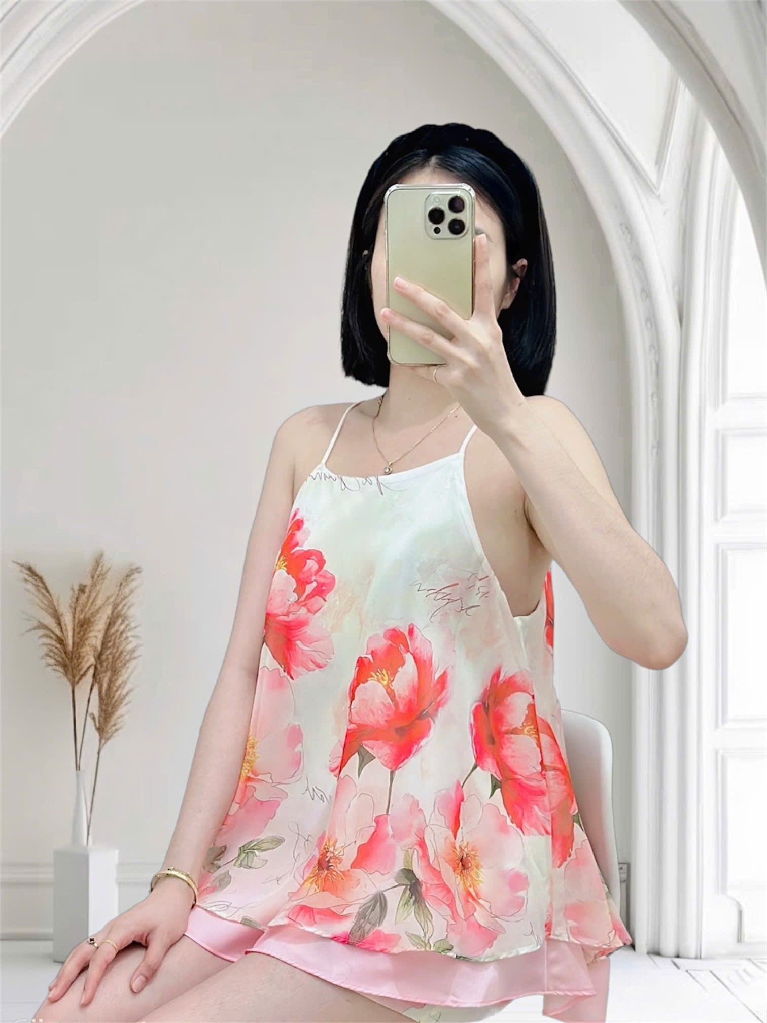 Bộ yếm lụa đùi phối voan hai lớp