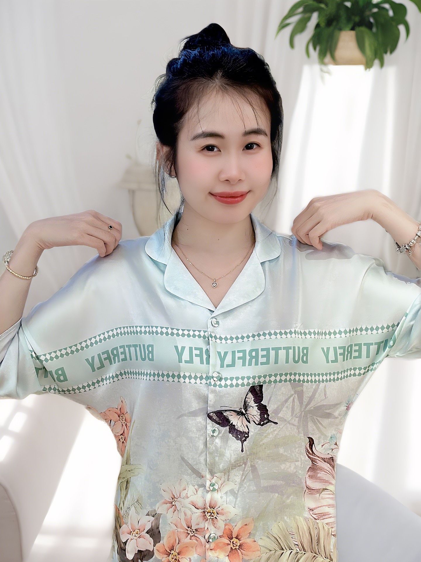 Bộ lụa đùi mặc nhà tay lỡ