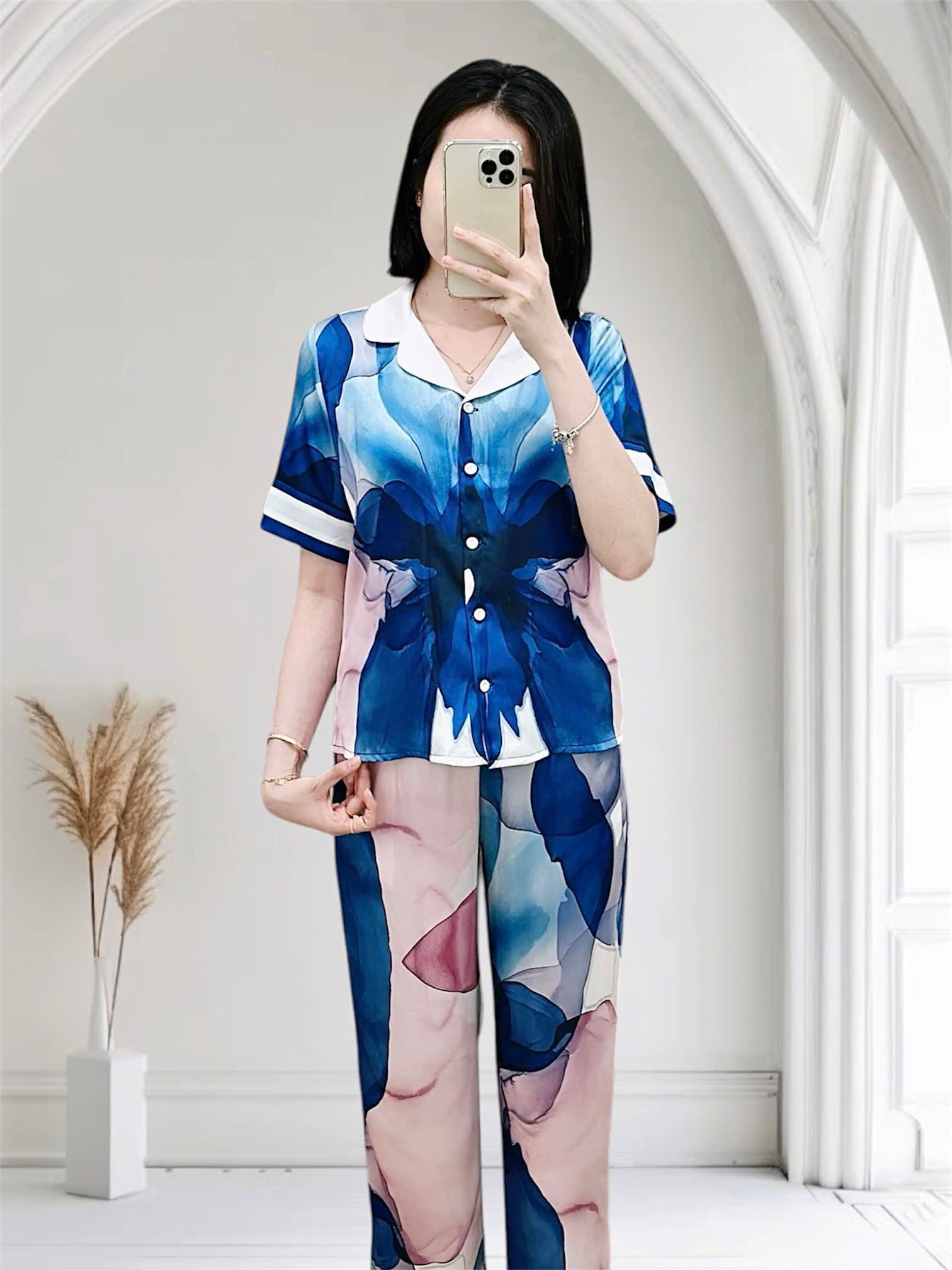 Bộ lụa Pháp tay ngắn quần dài