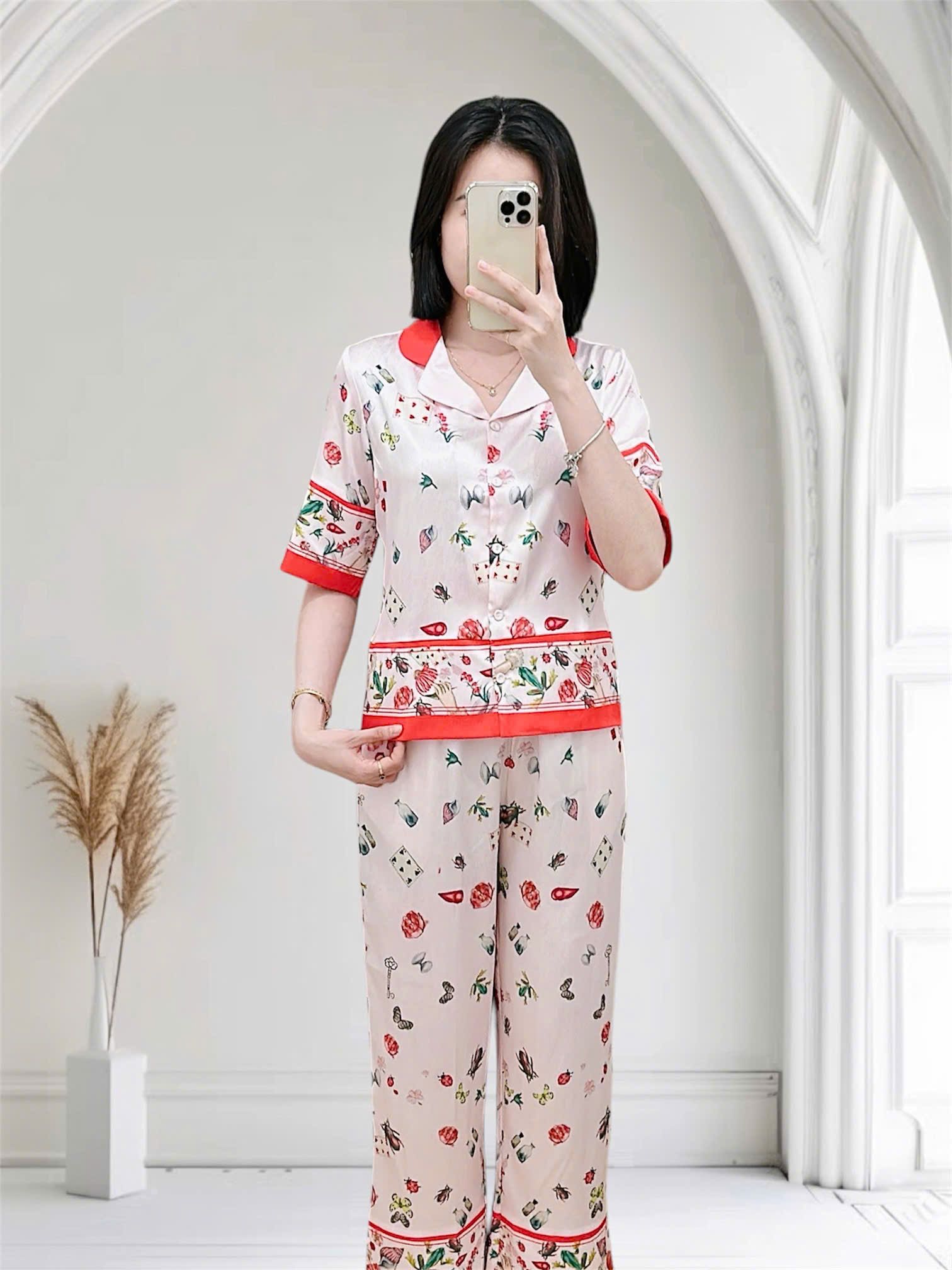Bộ lụa xước cao cấp mặc nhà tay ngắn quần dài