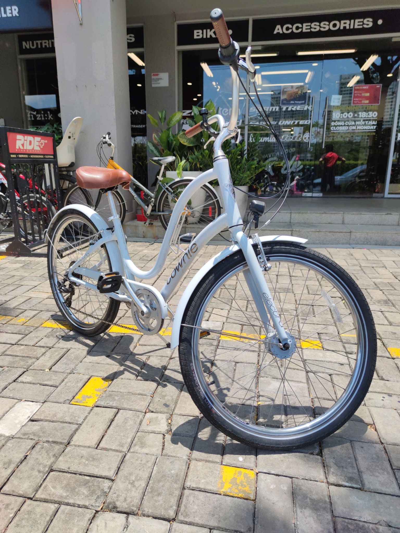 Xe Đạp Cũ | Townie 7D EQ Step-Thru