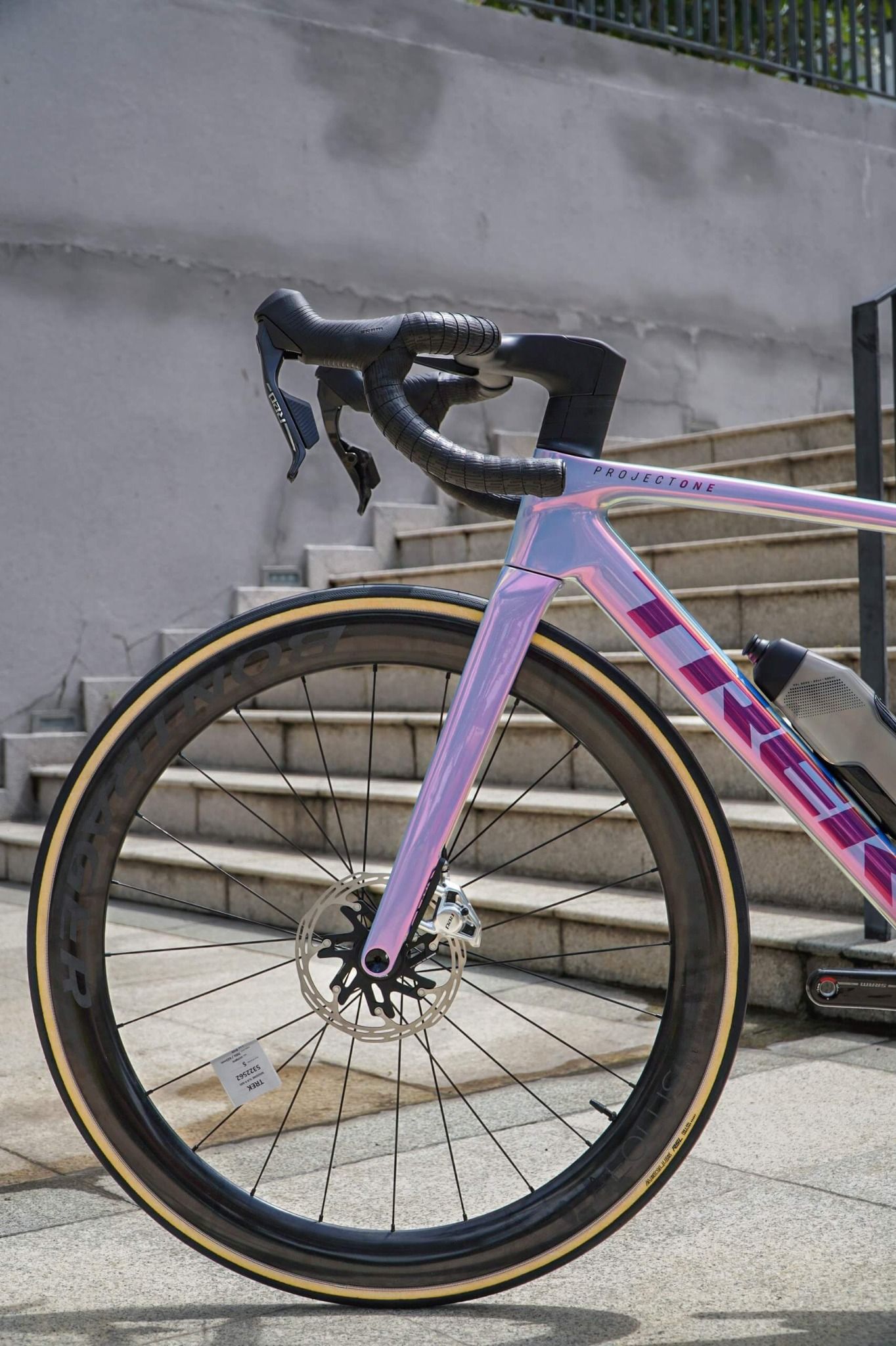 Xe Đạp Đua Project One ICON | Madone SLR 9 AXS Gen 8 Tête de la Course