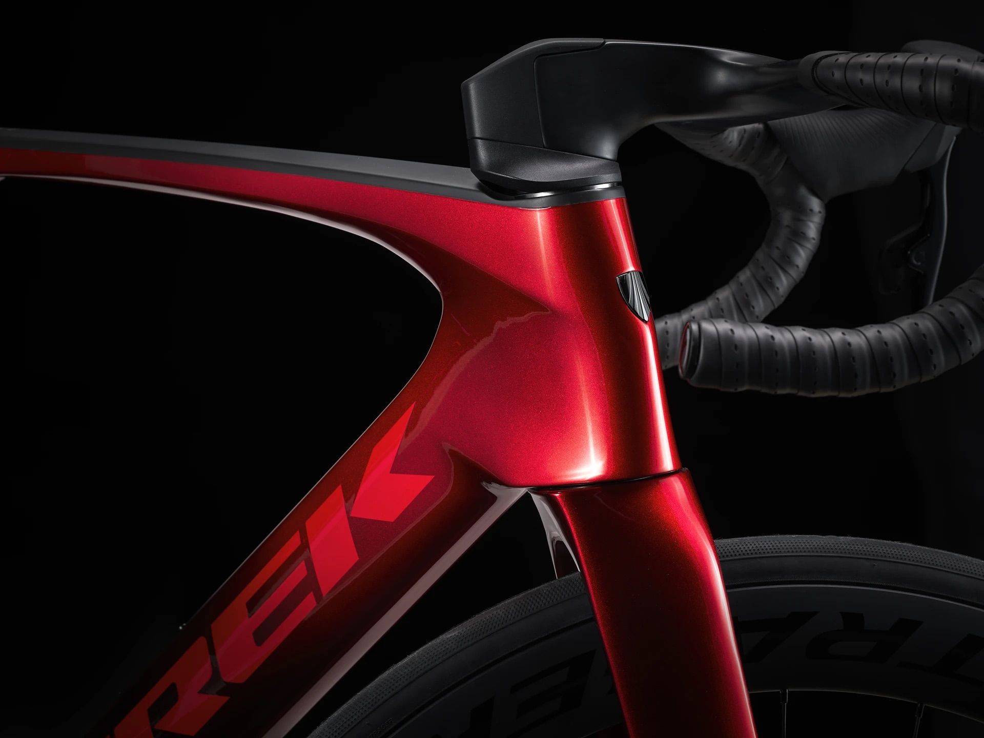 Xe Đạp Đua | Madone SLR 7 AXS Gen 7