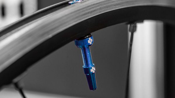 Bộ van Muc off Tubeless Blue