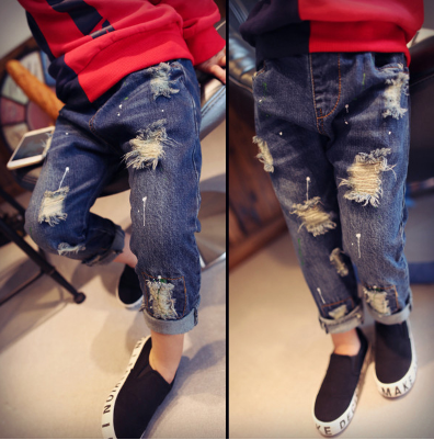 KM- QD251- Quần jeans rách sơn
