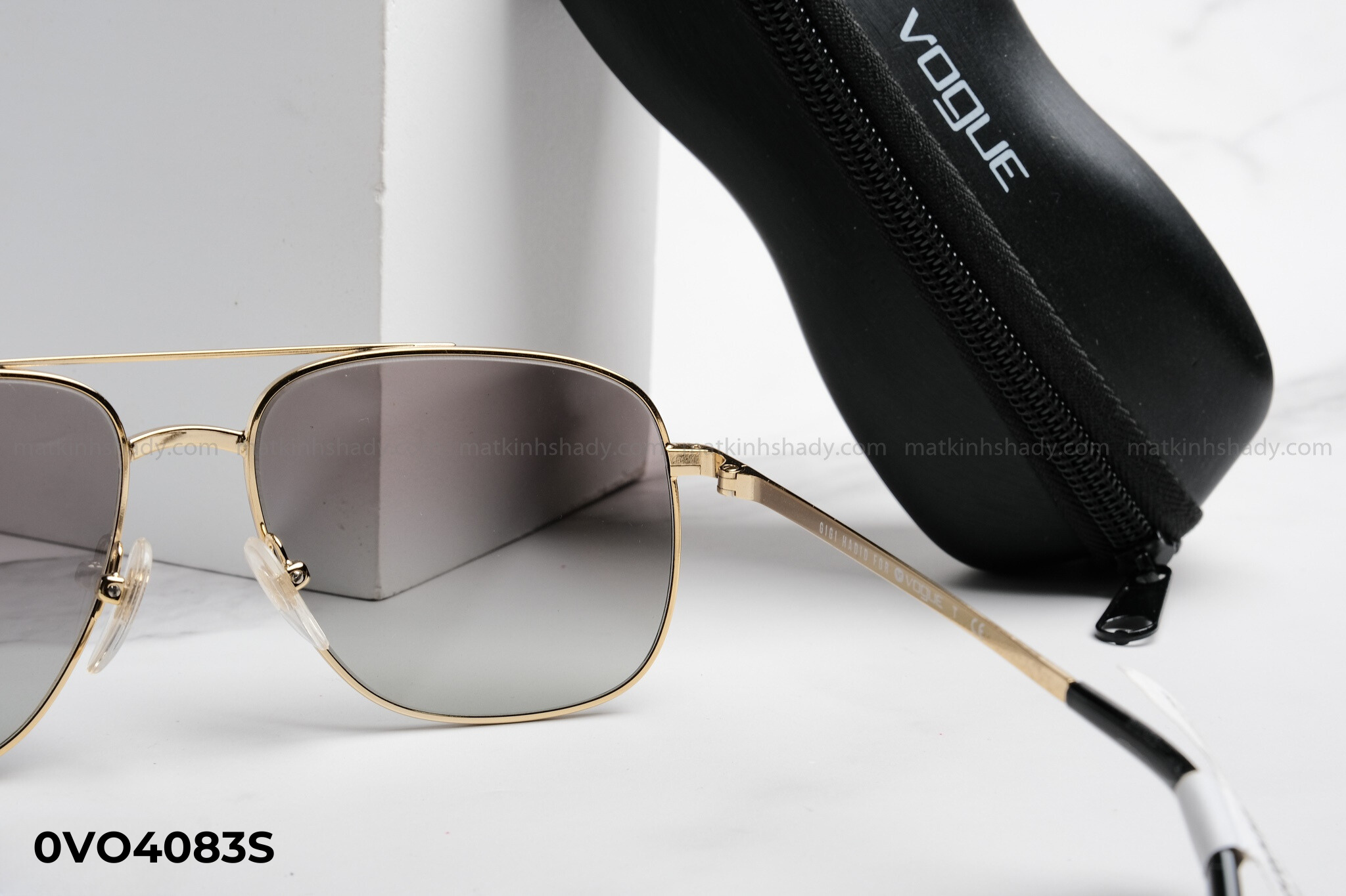  Vogue Eyewear - Sunglasses - 0VO4083S 