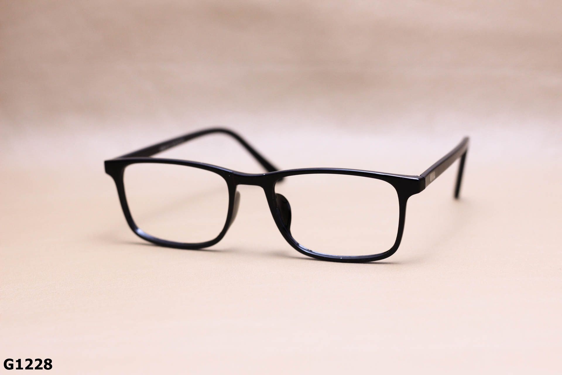 Gọng Kính Cận Nhựa Dẻo TR90 Dáng Vuông Bầu Unisex - G1228