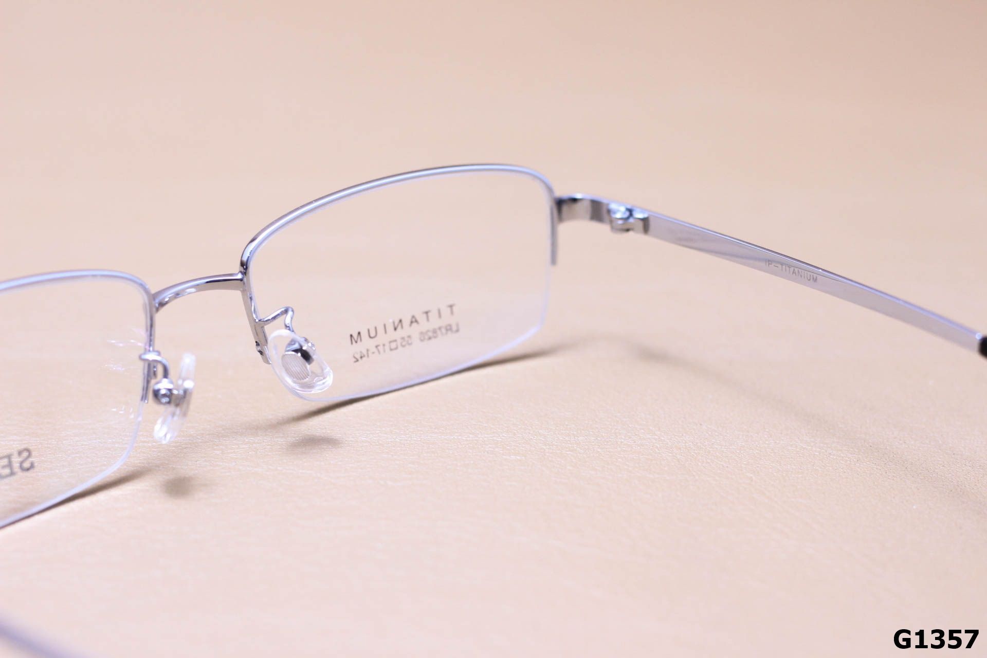 Gọng Kính Cận Titanium Cao Cấp Nửa Viền Thời Trang Unisex - G1357