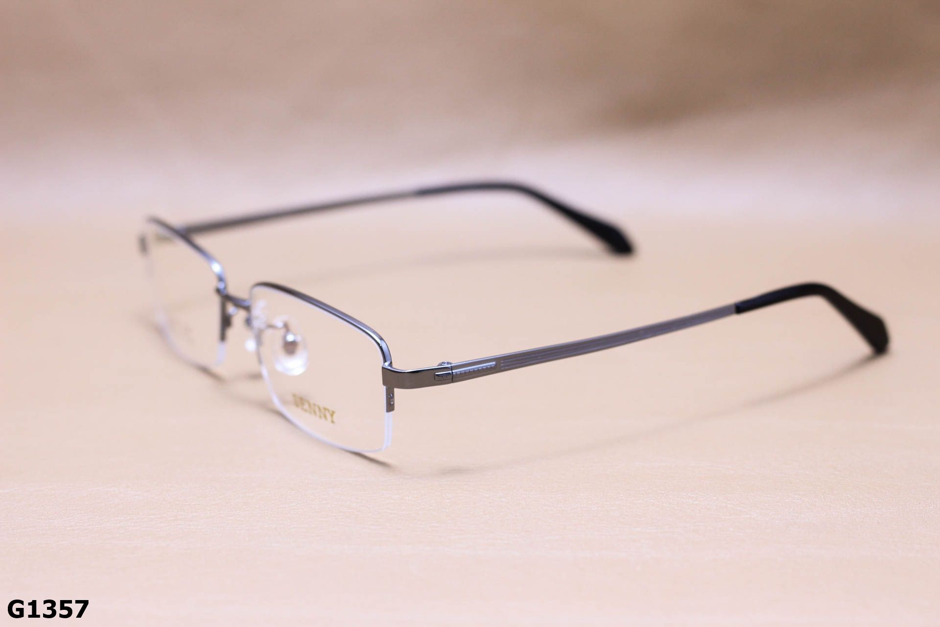 Gọng Kính Cận Titanium Cao Cấp Nửa Viền Thời Trang Unisex - G1357