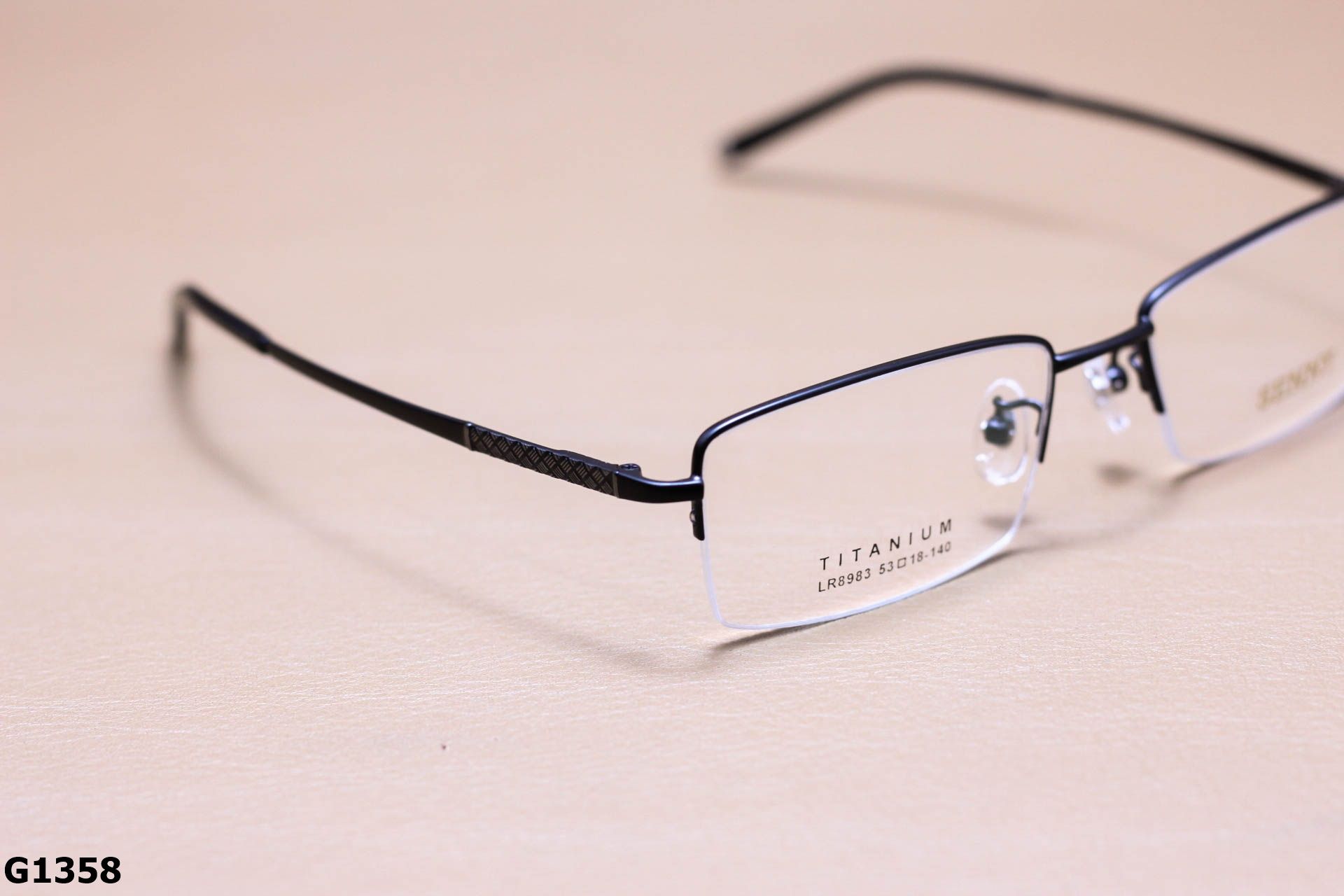 Gọng Kính Cận Titanium Cao Cấp Nửa Viền Thời Trang Unisex - G1358