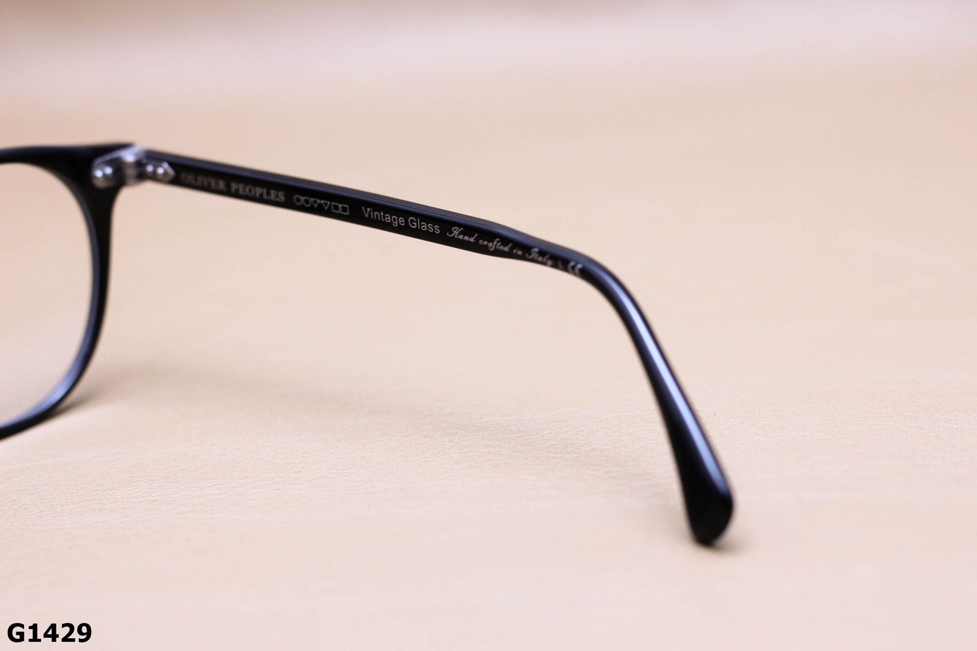 Gọng Kính Cận Oliver Peoples Nhựa Acetate Nguyên Khối Unisex - G1429