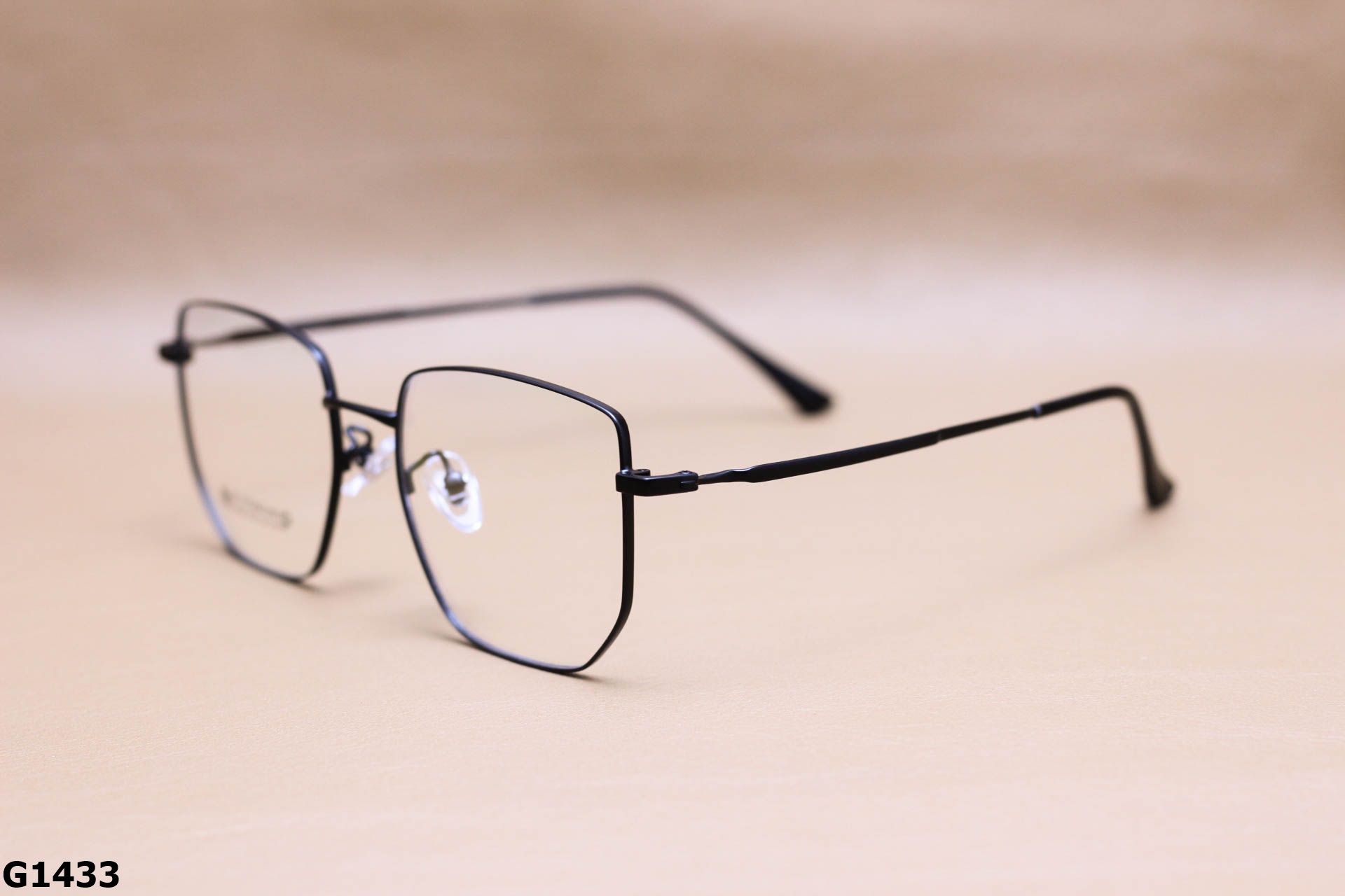 Gọng Kính Cận Titanium Vuông To Thời Trang Cao Cấp Unisex - G1433