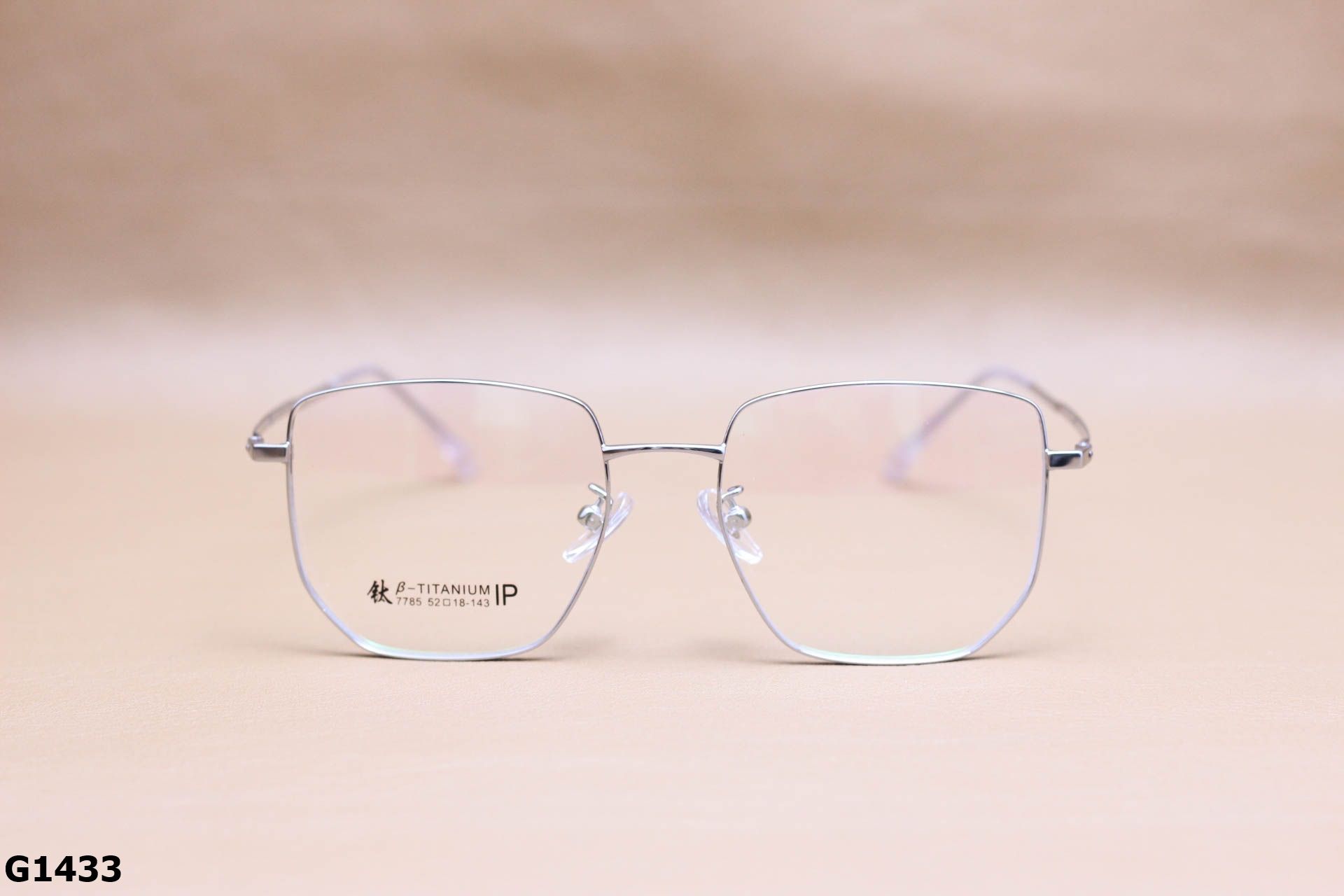 Gọng Kính Cận Titanium Vuông To Thời Trang Cao Cấp Unisex - G1433
