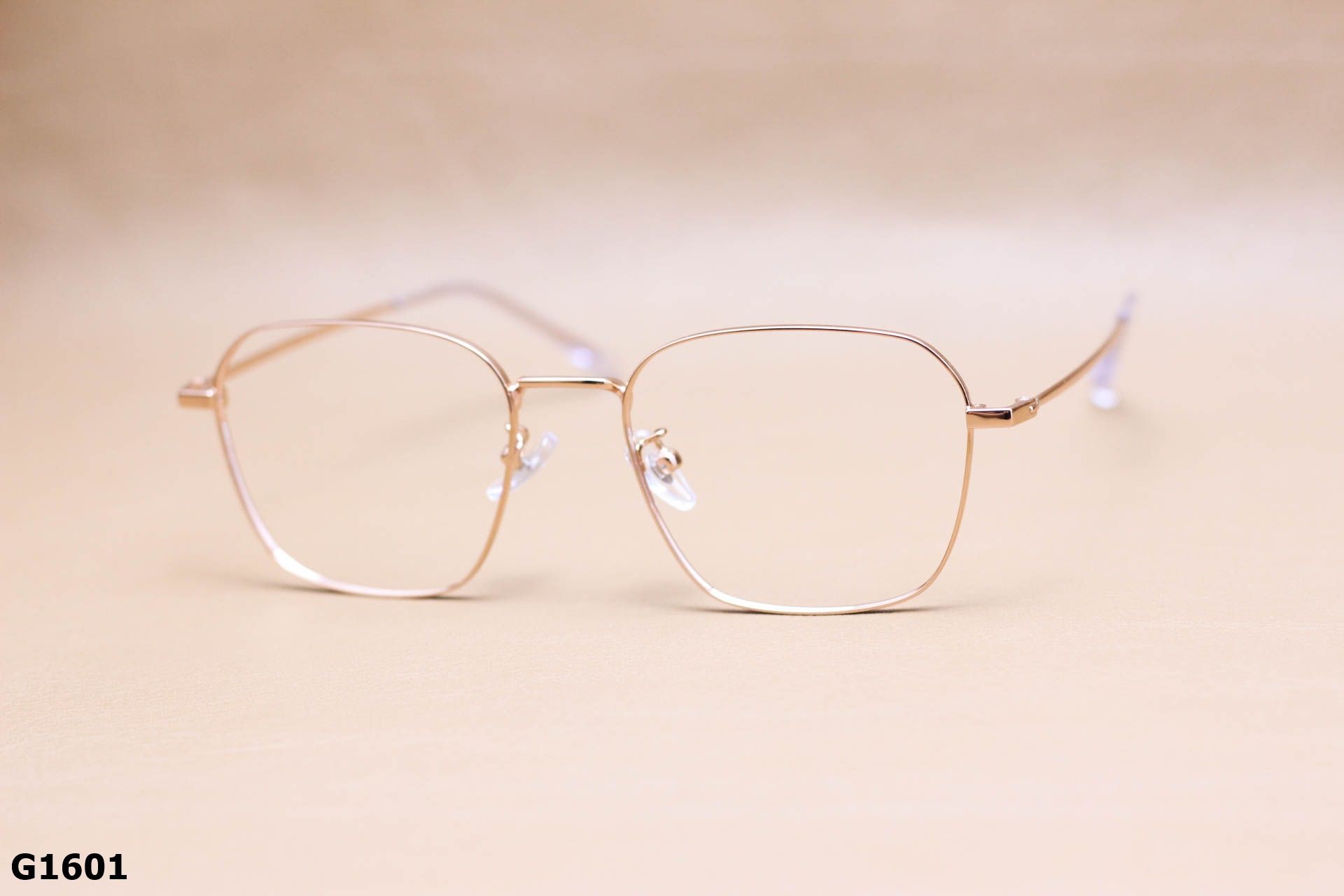Gọng Kính Cận Titanium Cao Cấp, Dáng Vuông Bầu Thời Trang Thanh Mảnh Unisex - G1601