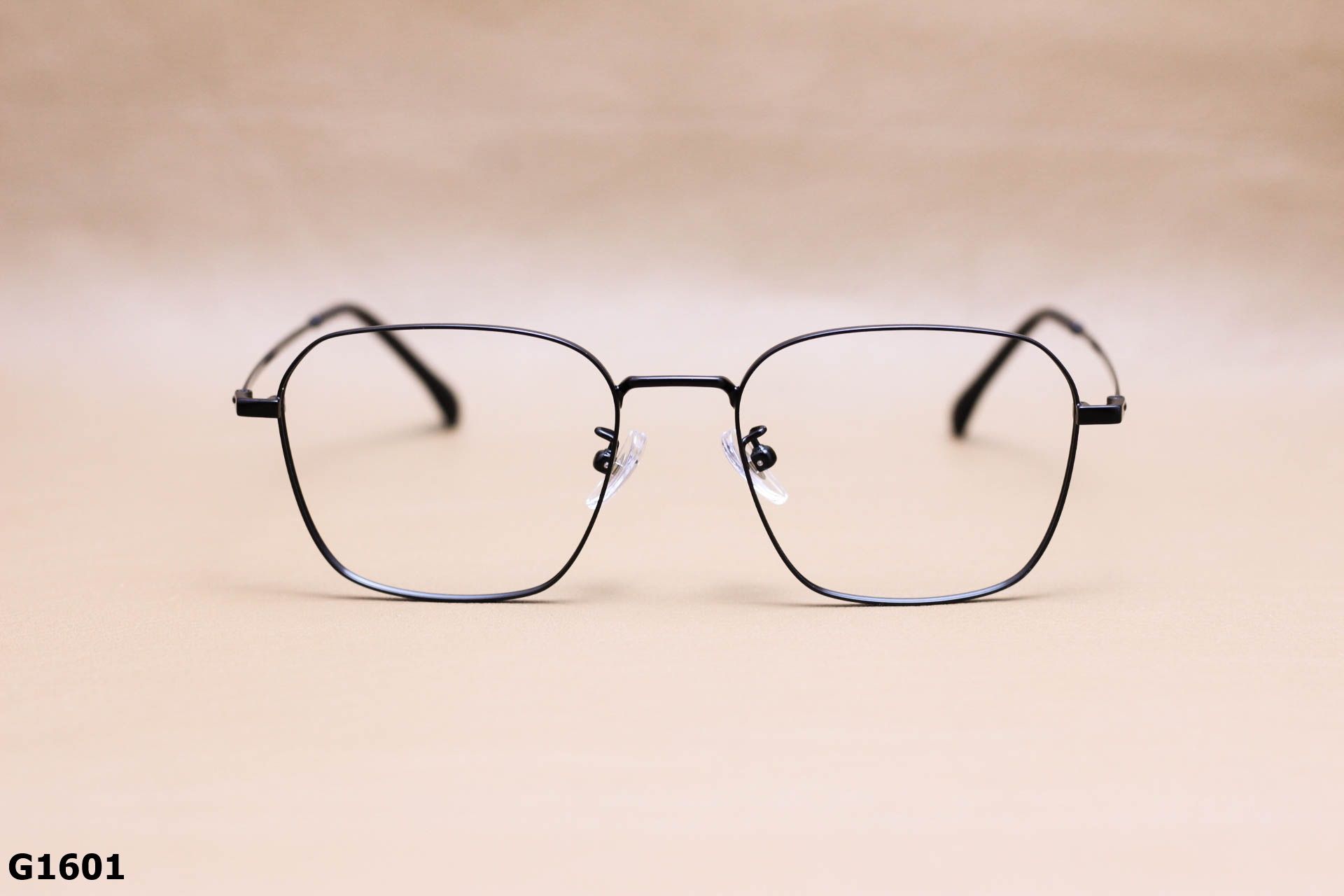 Gọng Kính Cận Titanium Cao Cấp, Dáng Vuông Bầu Thời Trang Thanh Mảnh Unisex - G1601